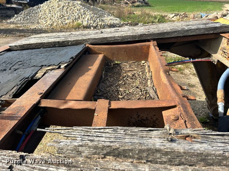 image for item DQ1011 1994 Load King 353 DFP  lowboy equipment trailer