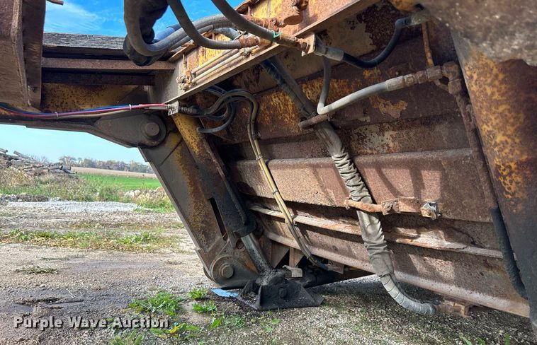 image for item DQ1011 1994 Load King 353 DFP  lowboy equipment trailer