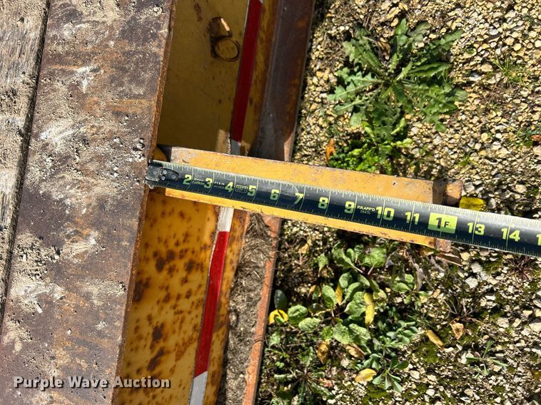 image for item DQ1011 1994 Load King 353 DFP  lowboy equipment trailer