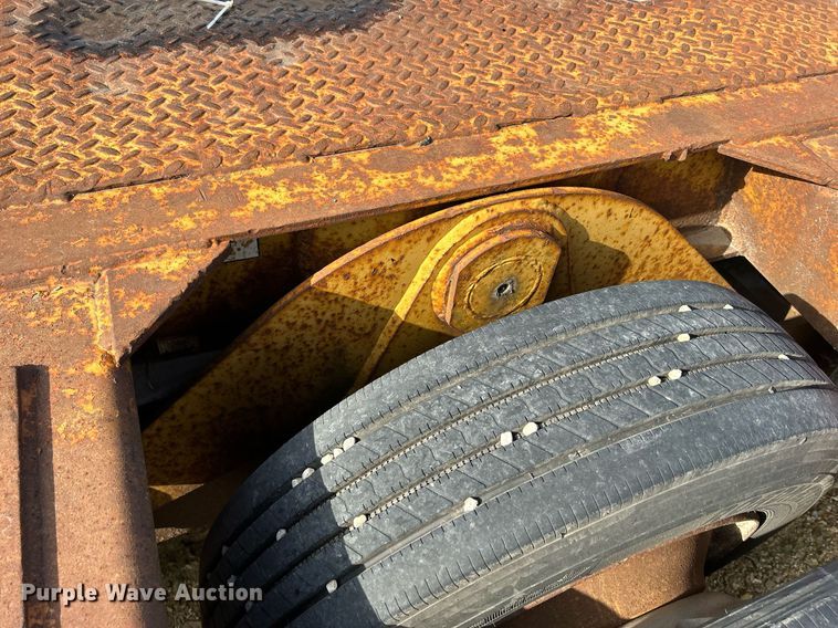 image for item DQ1011 1994 Load King 353 DFP  lowboy equipment trailer