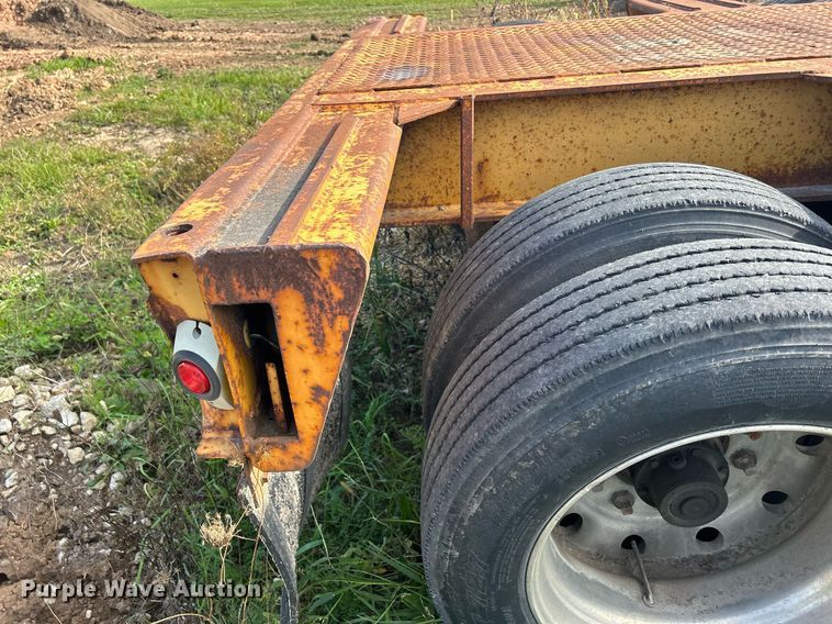 image for item DQ1011 1994 Load King 353 DFP  lowboy equipment trailer