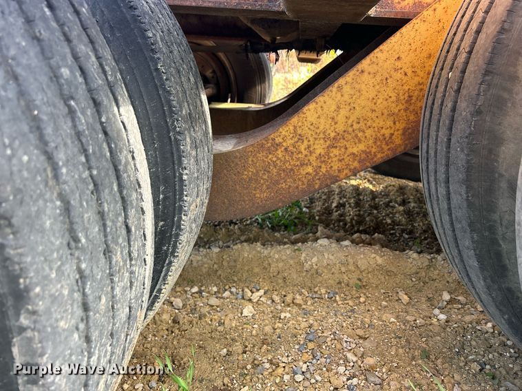 image for item DQ1011 1994 Load King 353 DFP  lowboy equipment trailer