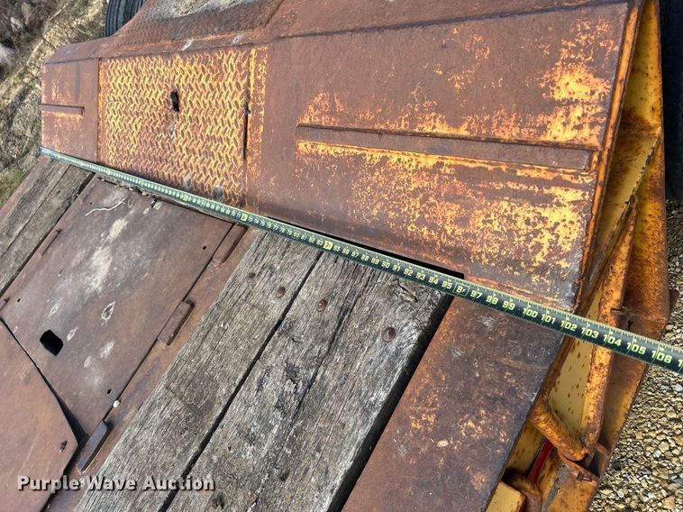 image for item DQ1011 1994 Load King 353 DFP  lowboy equipment trailer