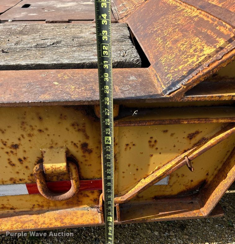 image for item DQ1011 1994 Load King 353 DFP  lowboy equipment trailer