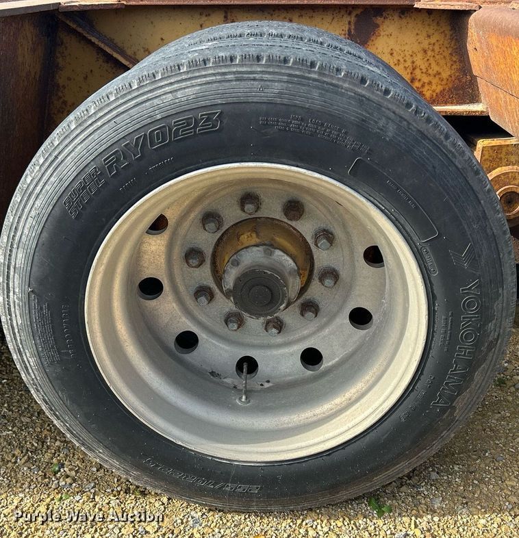 image for item DQ1011 1994 Load King 353 DFP  lowboy equipment trailer