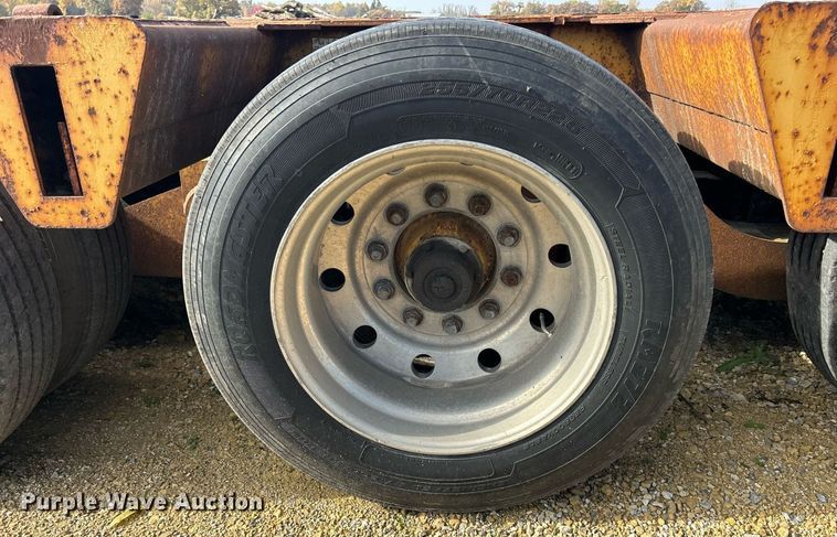 image for item DQ1011 1994 Load King 353 DFP  lowboy equipment trailer