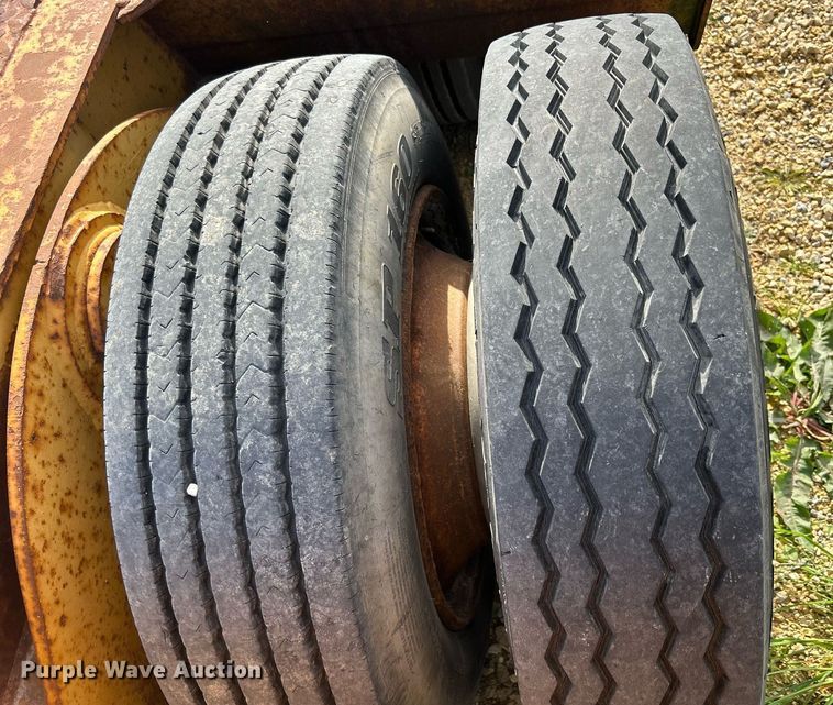 image for item DQ1011 1994 Load King 353 DFP  lowboy equipment trailer