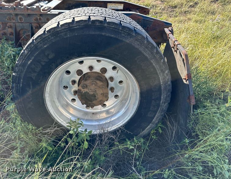 image for item DQ1444 2011 International ProStar  semi truck