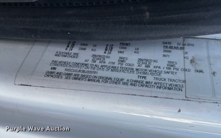 image for item DQ1444 2011 International ProStar  semi truck