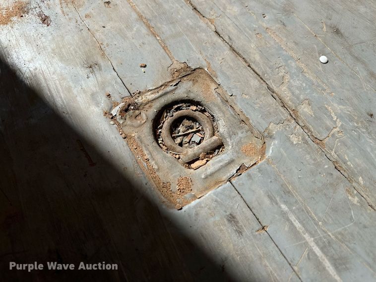 image for item DQ1457 2006 Sterling L-Line  box truck