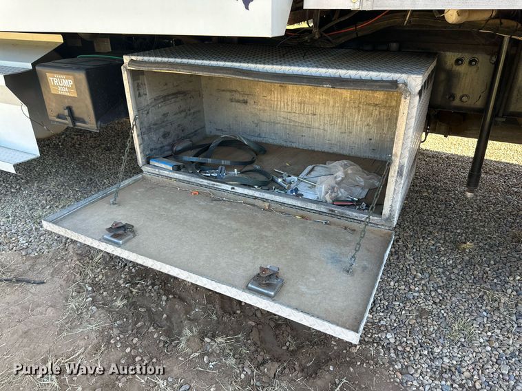 image for item DQ1457 2006 Sterling L-Line  box truck