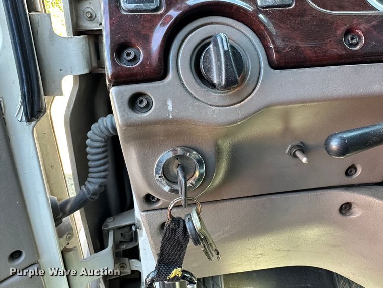 image for item DQ1457 2006 Sterling L-Line  box truck