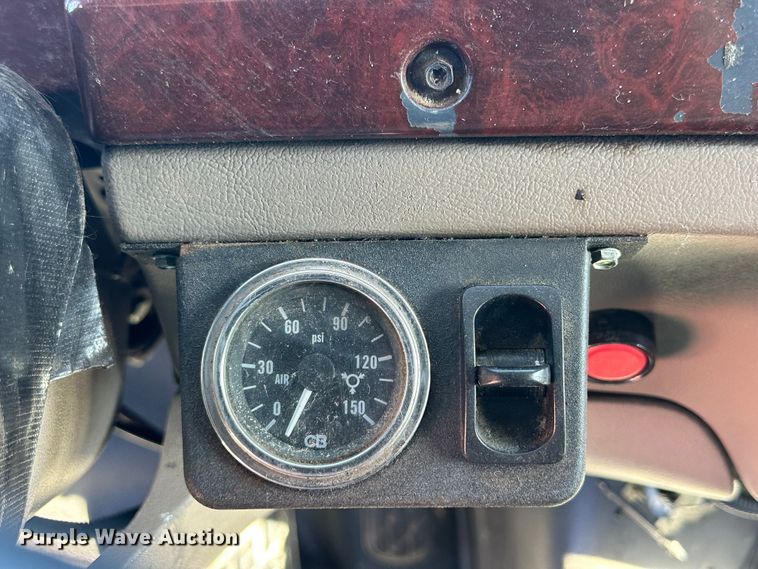 image for item DQ1457 2006 Sterling L-Line  box truck