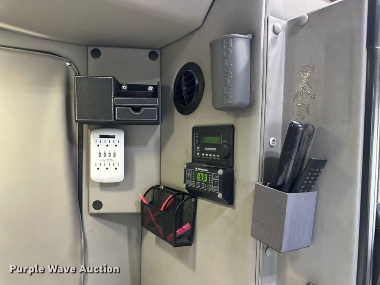 image for item DQ1457 2006 Sterling L-Line  box truck