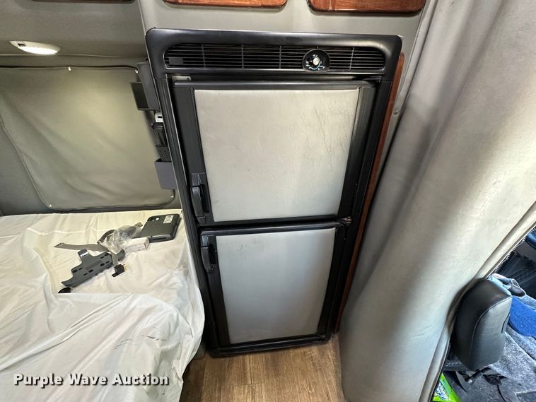 image for item DQ1457 2006 Sterling L-Line  box truck