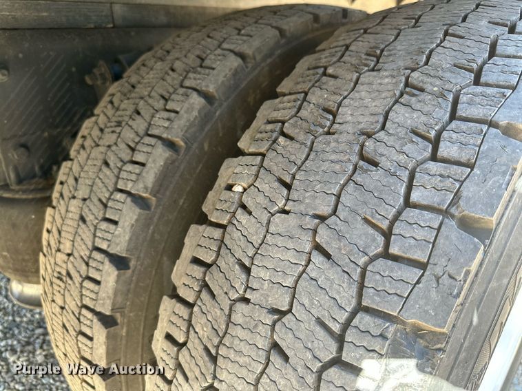 image for item DQ1457 2006 Sterling L-Line  box truck