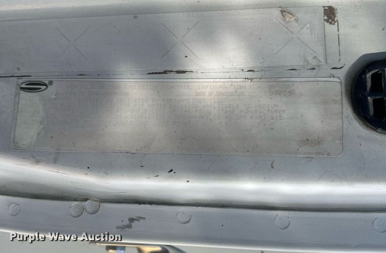 image for item DQ1457 2006 Sterling L-Line  box truck