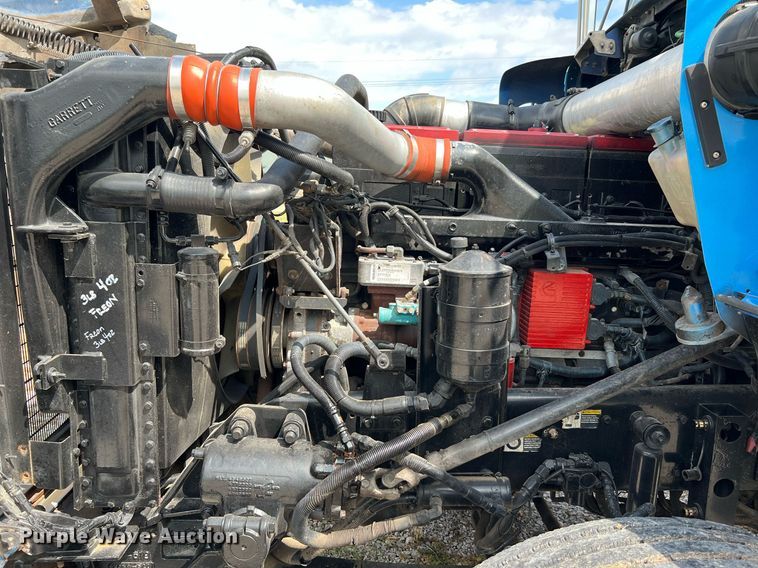 image for item DQ2222 2002 Kenworth T800  truck cab and chassis