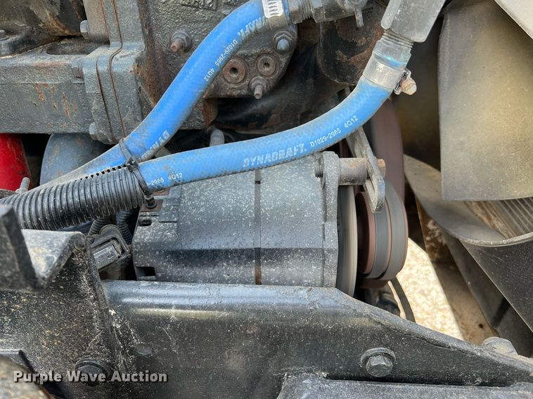 image for item DQ2222 2002 Kenworth T800  truck cab and chassis