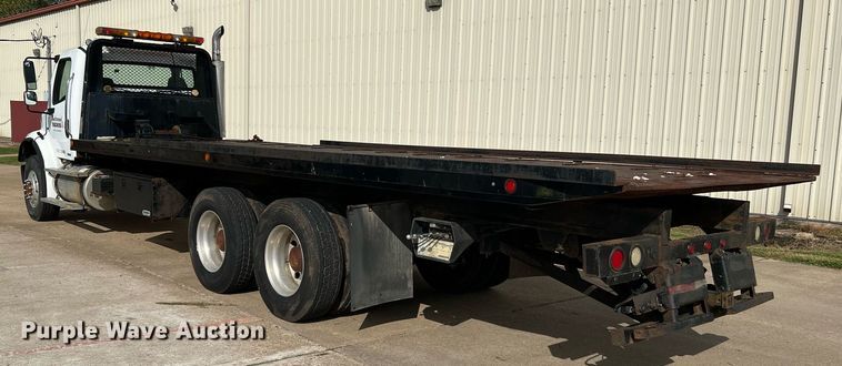 image for item DQ2254 2007 Freightliner Business Class M2  rollback truck