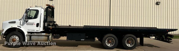 image for item DQ2254 2007 Freightliner Business Class M2  rollback truck