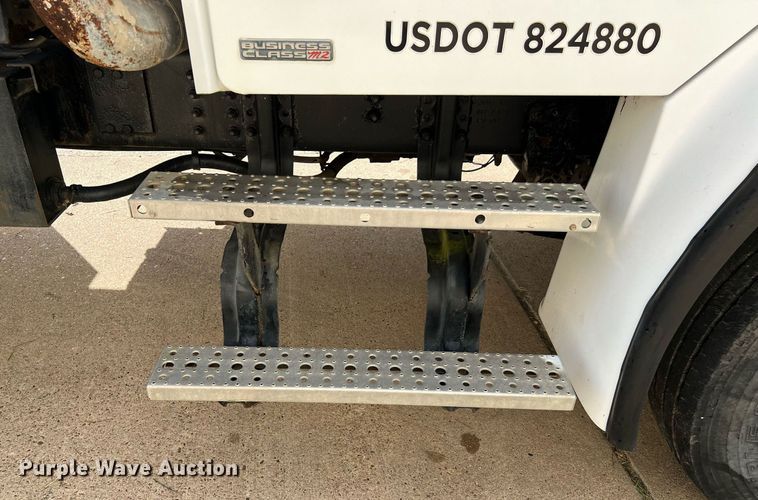 image for item DQ2254 2007 Freightliner Business Class M2  rollback truck