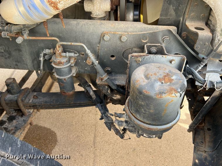 image for item DQ2254 2007 Freightliner Business Class M2  rollback truck