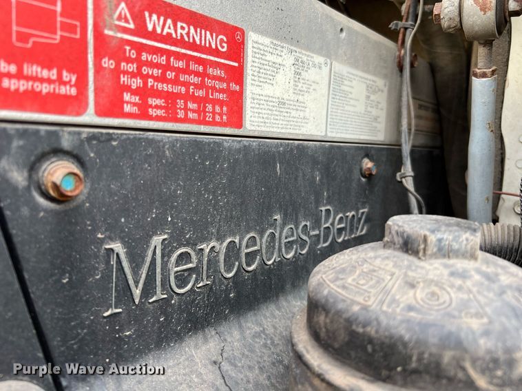 image for item DQ2254 2007 Freightliner Business Class M2  rollback truck