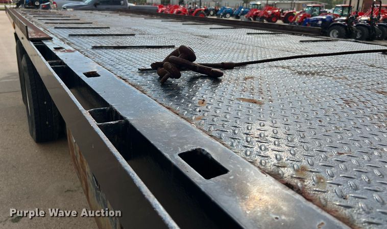 image for item DQ2254 2007 Freightliner Business Class M2  rollback truck