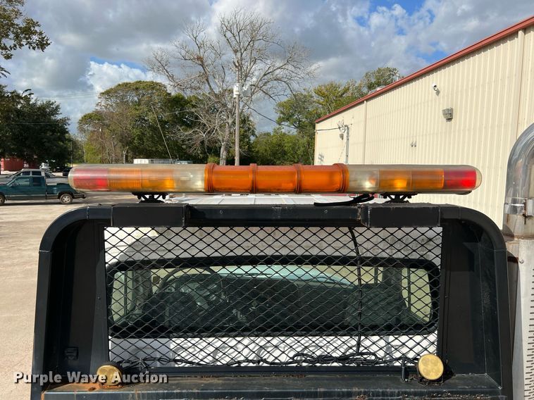 image for item DQ2254 2007 Freightliner Business Class M2  rollback truck