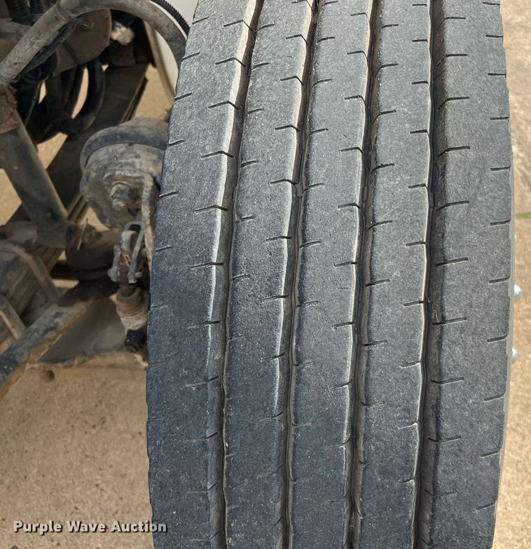 image for item DQ2254 2007 Freightliner Business Class M2  rollback truck