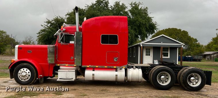 image for item DQ2255 2004 Peterbilt 379  semi truck
