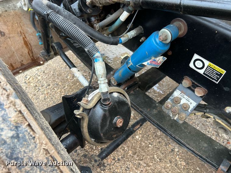 image for item DQ2255 2004 Peterbilt 379  semi truck