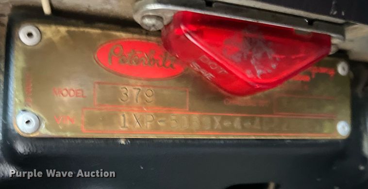 image for item DQ2255 2004 Peterbilt 379  semi truck