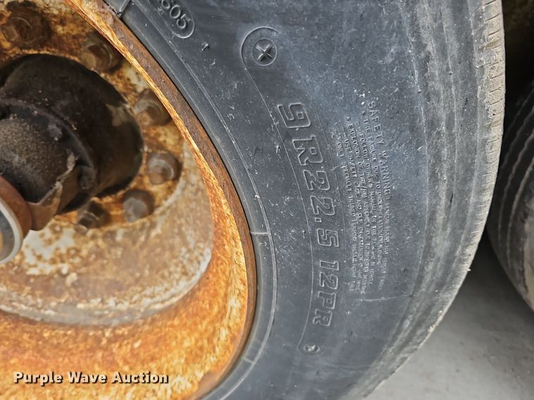 image for item DS5667 1986 Great Dane 7730TDAR1-F 48  dry van trailer