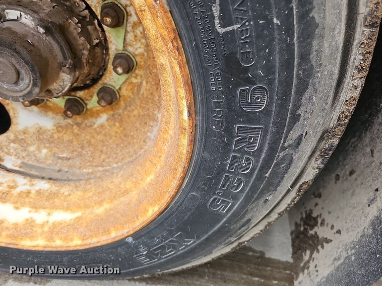 image for item DS5668 1988 Great Dane 7731TDAR 48  dry van trailer