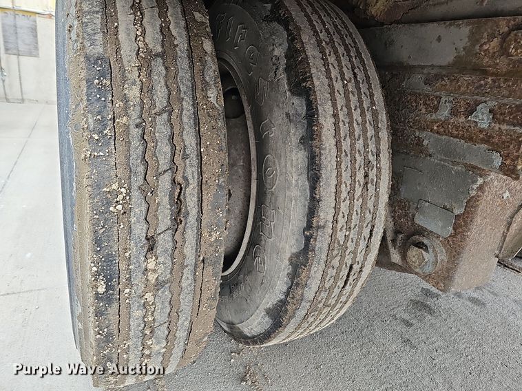 image for item DS5668 1988 Great Dane 7731TDAR 48  dry van trailer