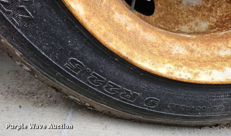 image for item DS5668 1988 Great Dane 7731TDAR 48  dry van trailer