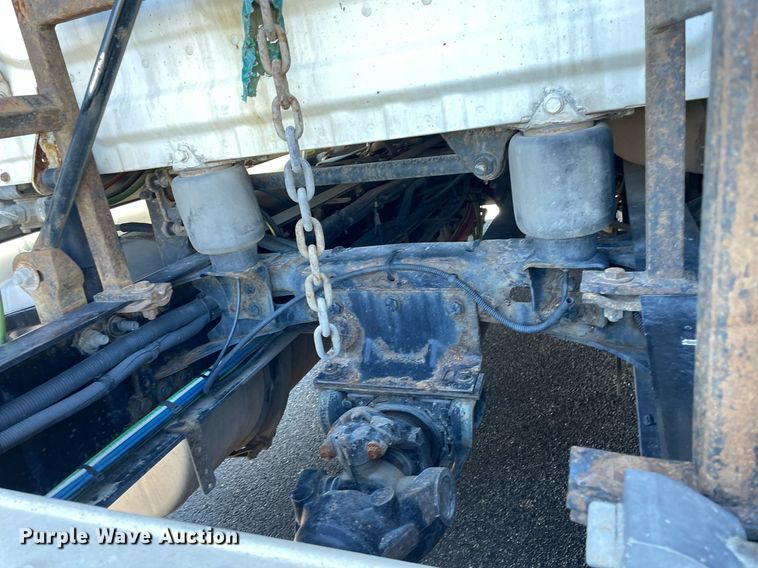 image for item GG9759 2015 Freightliner Cascadia Evolution 125  semi truck