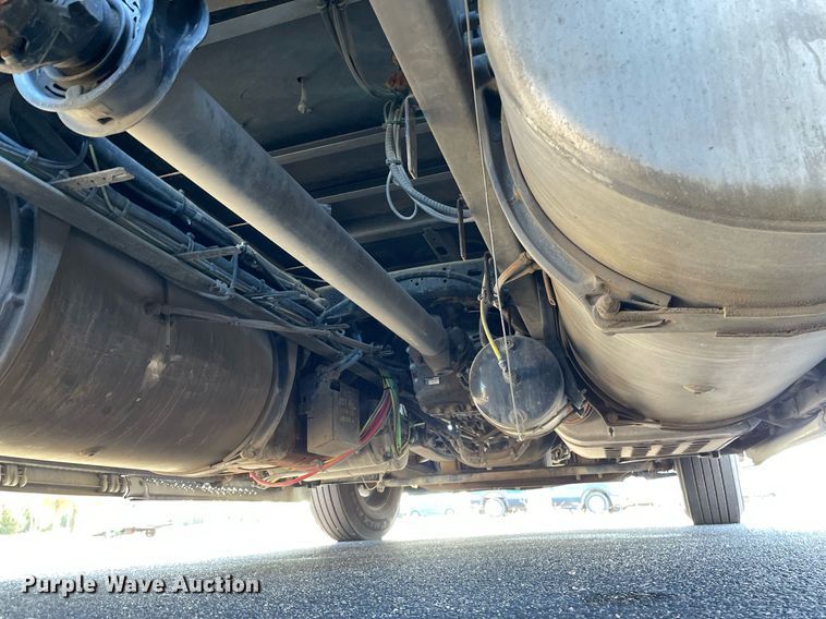 image for item GG9759 2015 Freightliner Cascadia Evolution 125  semi truck