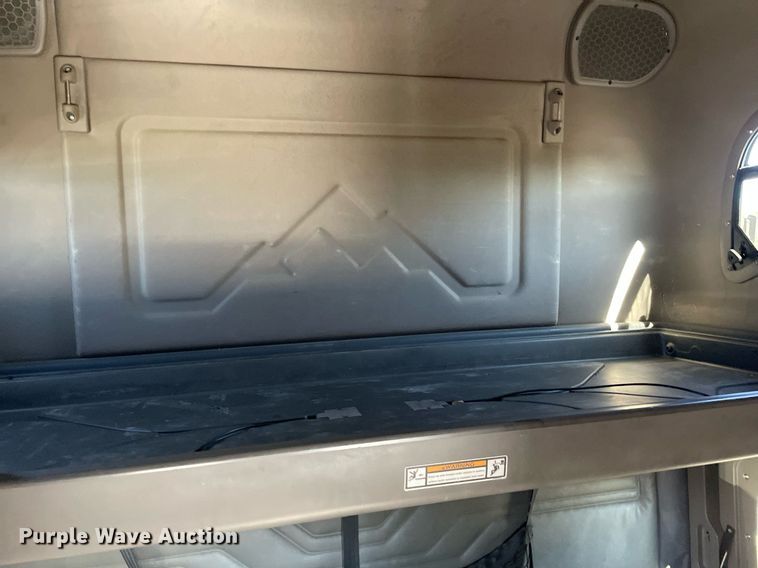 image for item GG9759 2015 Freightliner Cascadia Evolution 125  semi truck