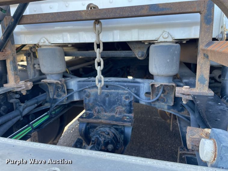 image for item GG9760 2016 Freightliner Cascadia Evolution 125  semi truck