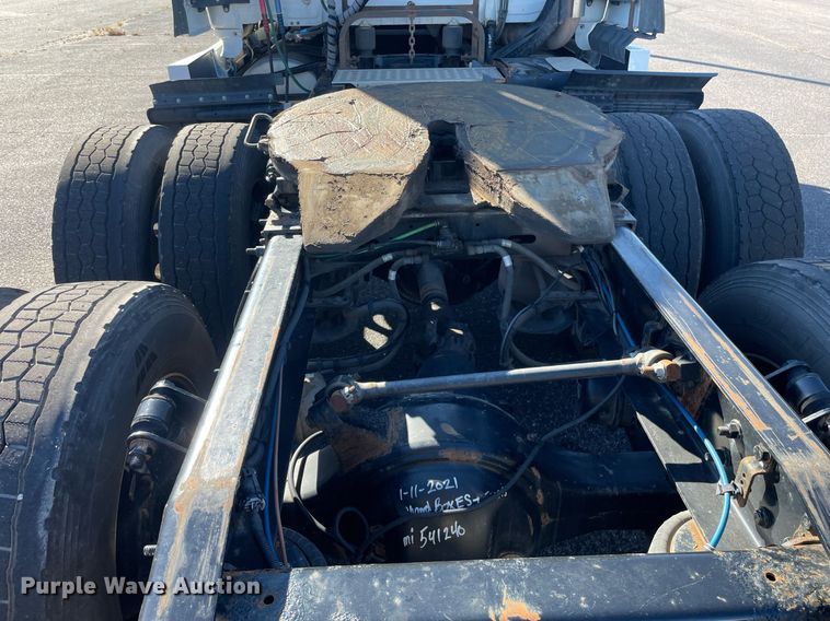 image for item GG9760 2016 Freightliner Cascadia Evolution 125  semi truck