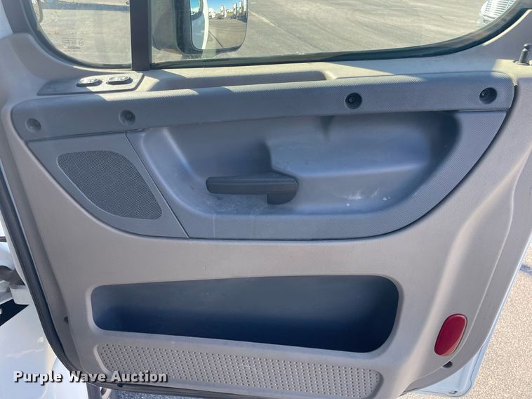 image for item GG9760 2016 Freightliner Cascadia Evolution 125  semi truck