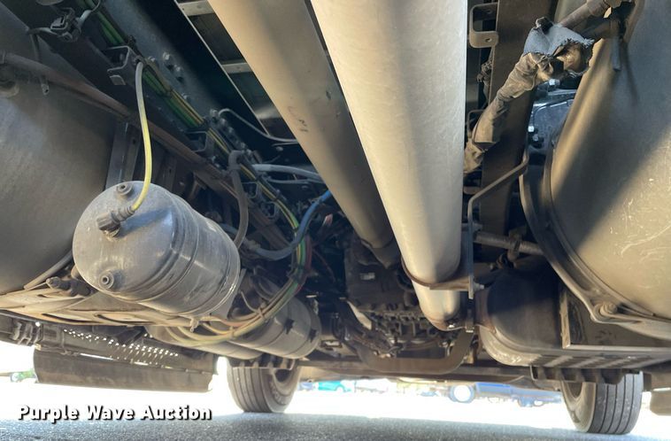 image for item GG9761 2018 Freightliner Cascadia 126  semi truck