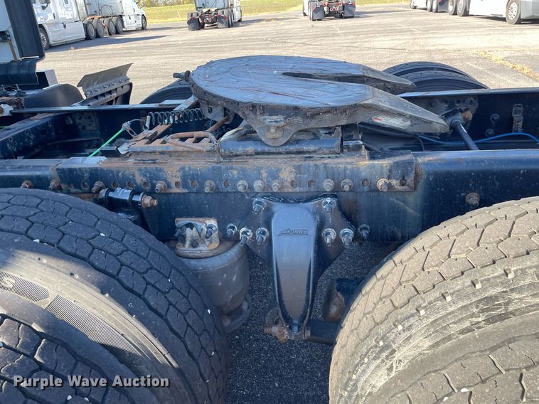 image for item GG9762 2015 Freightliner Cascadia Evolution 125  semi truck