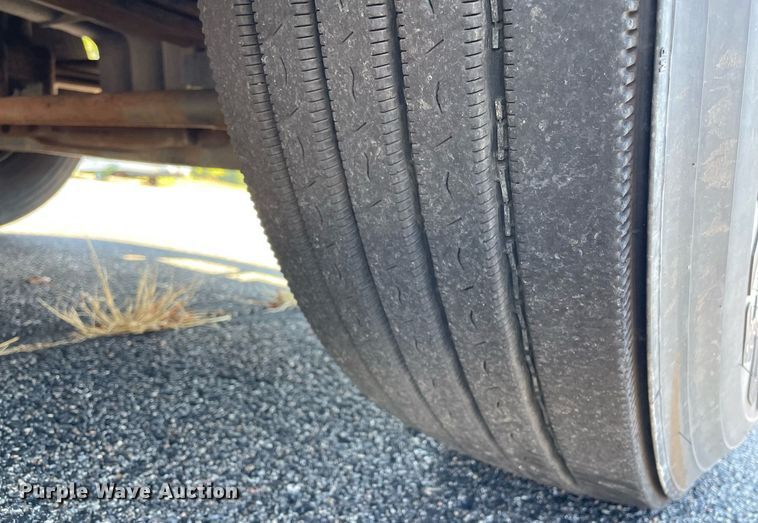 image for item GG9762 2015 Freightliner Cascadia Evolution 125  semi truck