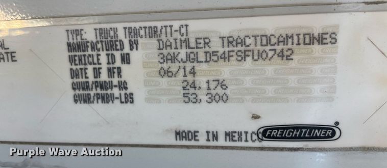 image for item GG9762 2015 Freightliner Cascadia Evolution 125  semi truck