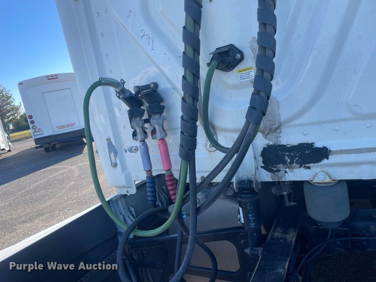 image for item GG9763 2017 Freightliner Cascadia Evolution 125  semi truck