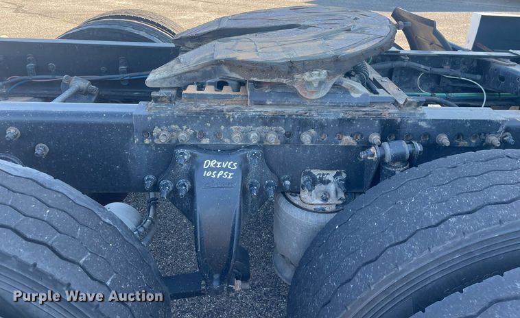 image for item GG9763 2017 Freightliner Cascadia Evolution 125  semi truck